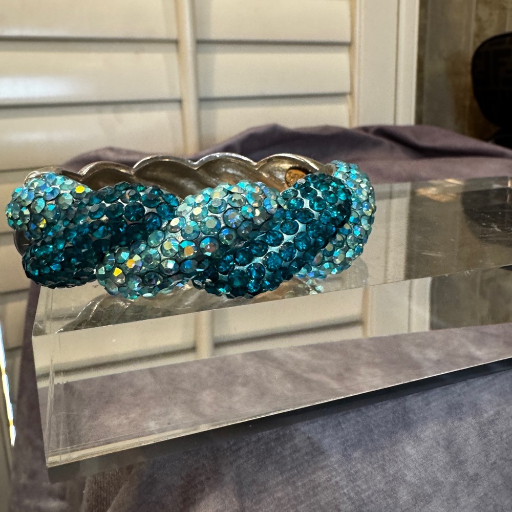 Kirks‎ Folly Stunning Sparkling Blue Rhinestone Twist Bangle Bracelet